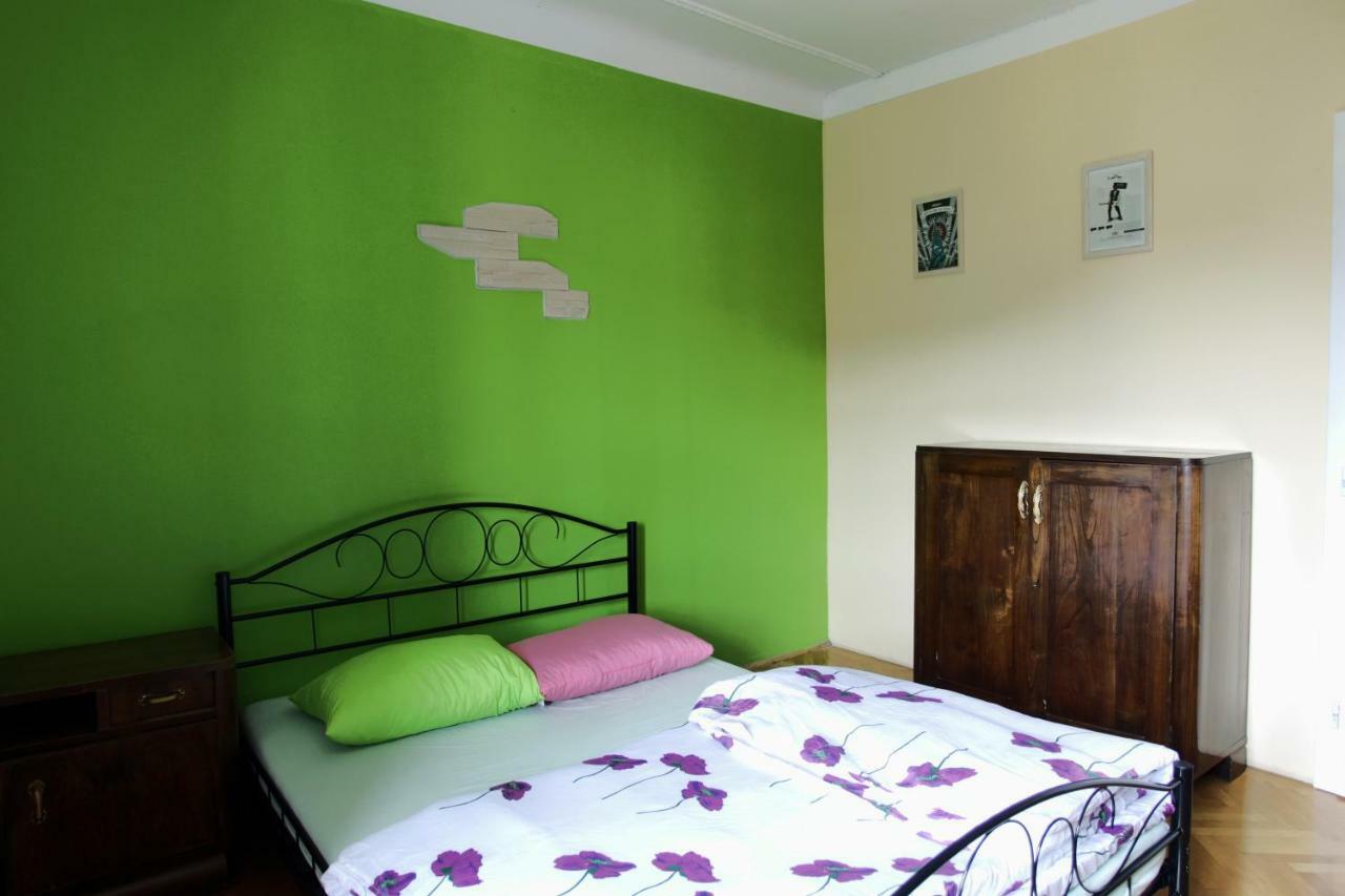 Residence Muzica Bed And Breakfast Комен Экстерьер фото