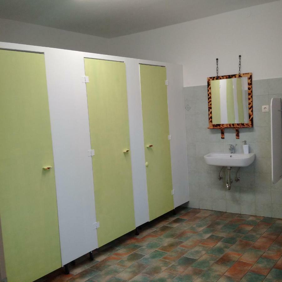 Residence Muzica Bed And Breakfast Комен Экстерьер фото